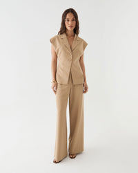 Opavelle Short-Sleeve Tailored Blazer - Camel - product image 4
