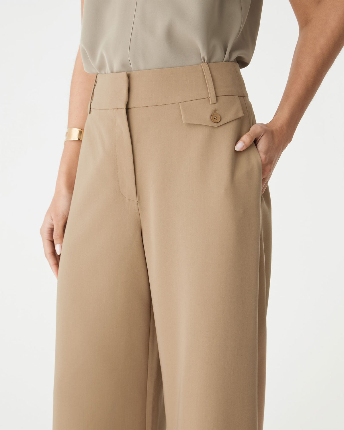 Perravelle Mid-Rise Wide-Leg Trousers - Camel - product image 3
