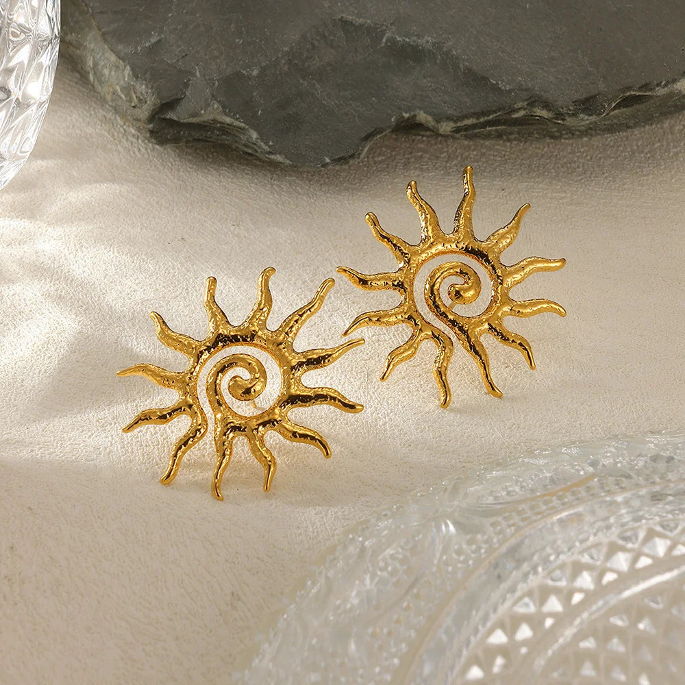 Marigold Sunburst Geometric Stud Earrings - Sunburst Helia / Gold