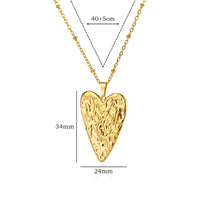 Ilse Textured Heart Pendant Necklace - Heart Elise / Silver