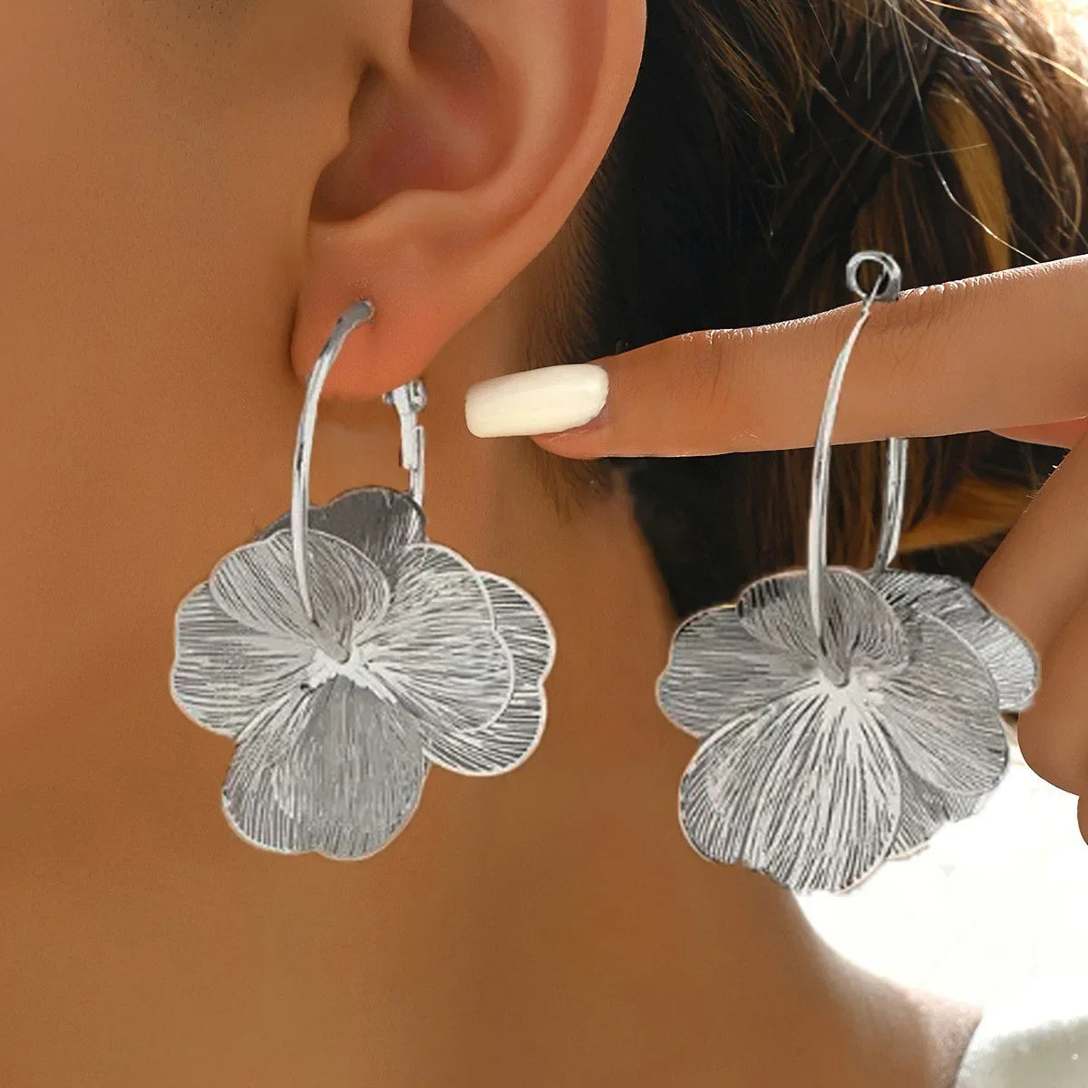 Jocelyn Double-Layer Flower Hoop Earrings - Dahlia / Gold